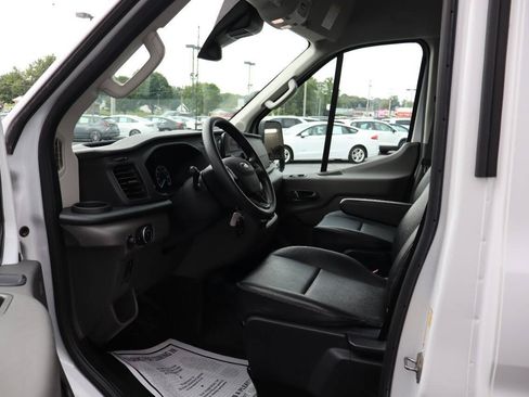 Used 2023 Ford Transit 250 Medium Roof AWD w/ Load Area Protection Package image 9