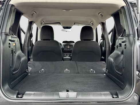 Used 2018 Jeep Renegade Sport w/ Power & Air Group image 7