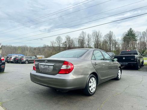 Used 2002 Toyota Camry LE image 5
