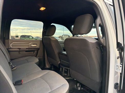 Used 2021 RAM 2500 Big Horn image 18