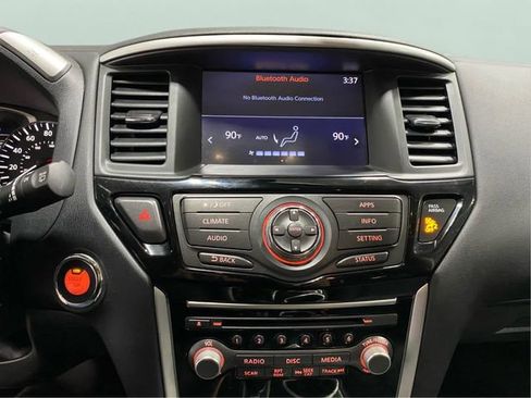 Certified 2018 Nissan Pathfinder SV AWD/4WD image 20