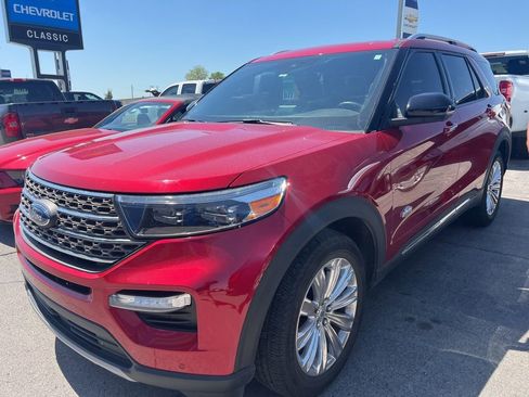 Used 2021 Ford Explorer King Ranch w/ Premium Technology Package image 5