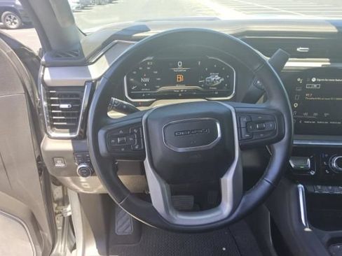 Used 2024 GMC Sierra 3500 Denali w/ Denali Reserve Package AWD/4WD image 3