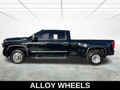 Used 2025 Chevrolet Silverado 3500 High Country w/ High Country Premium Package image 8
