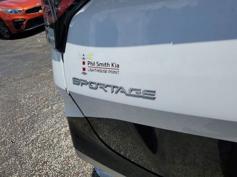 Certified 2023 Kia Sportage SX FWD image 7