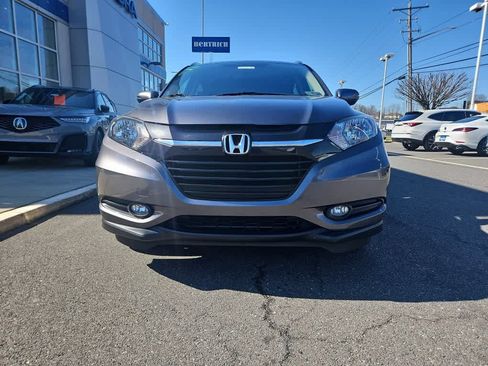Used 2018 Honda HR-V EX-L image 2