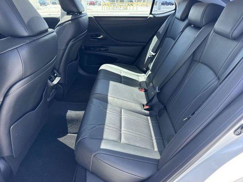 Certified 2024 Lexus ES 350 w/ Technology Package FWD image 23