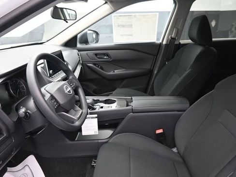 New 2026 Nissan Rogue S image 10