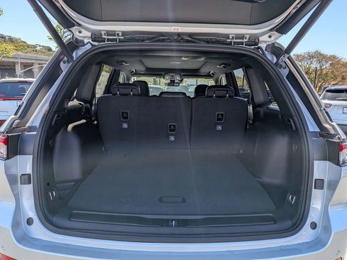 New 2026 Jeep Grand Cherokee Limited AWD/4WD image 24