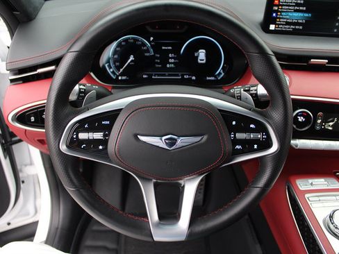 Used 2022 Genesis GV70 3.5T Sport w/ Sport Prestige Package AWD/4WD image 20