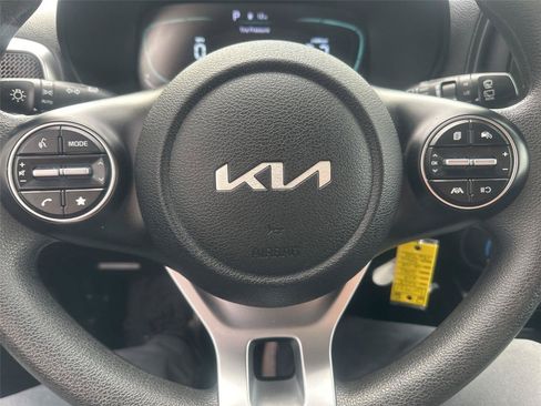 Used 2023 Kia Soul LX w/ Option Group 015 FWD image 20