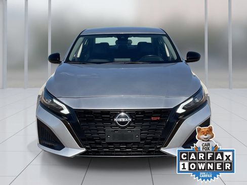 Certified 2023 Nissan Altima 2.5 SR FWD image 9
