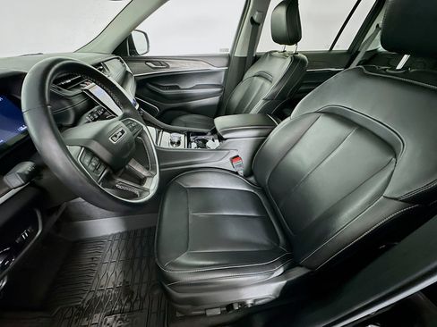 Used 2021 Jeep Grand Cherokee L Limited image 13