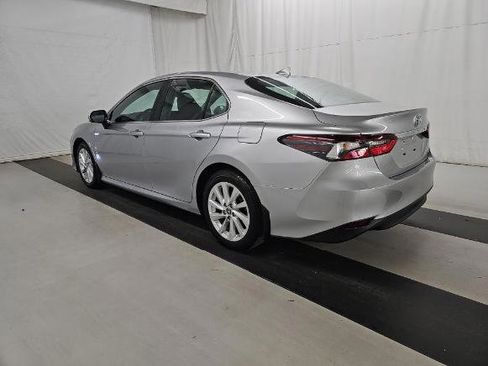 Used 2023 Toyota Camry LE FWD image 4
