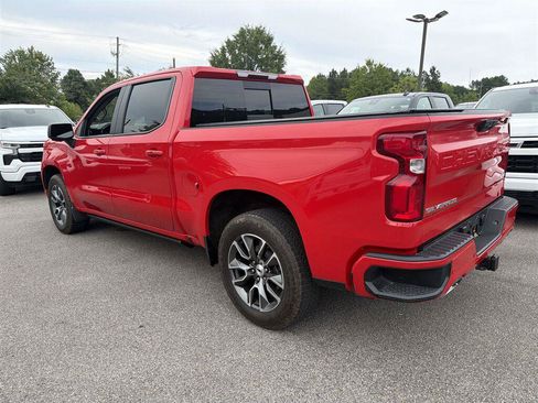 Used 2022 Chevrolet Silverado 1500 RST AWD/4WD image 2