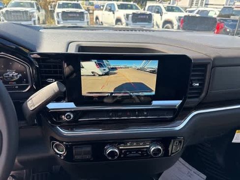 New 2025 GMC Sierra 3500 SLE w/ SLE Convenience Package image 21