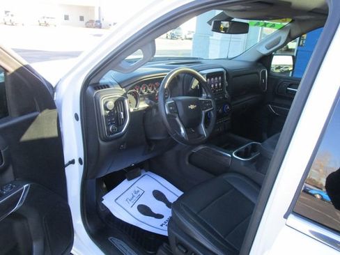 Used 2021 Chevrolet Silverado 1500 LTZ w/ Z71 Off-Road Package AWD/4WD image 18