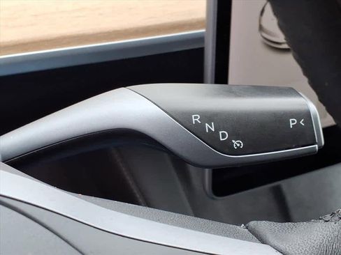 Used 2021 Tesla Model 3 Standard Range Plus image 24