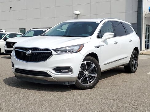 Used 2021 Buick Enclave Essence w/ Sound and Sites Package AWD/4WD image 34