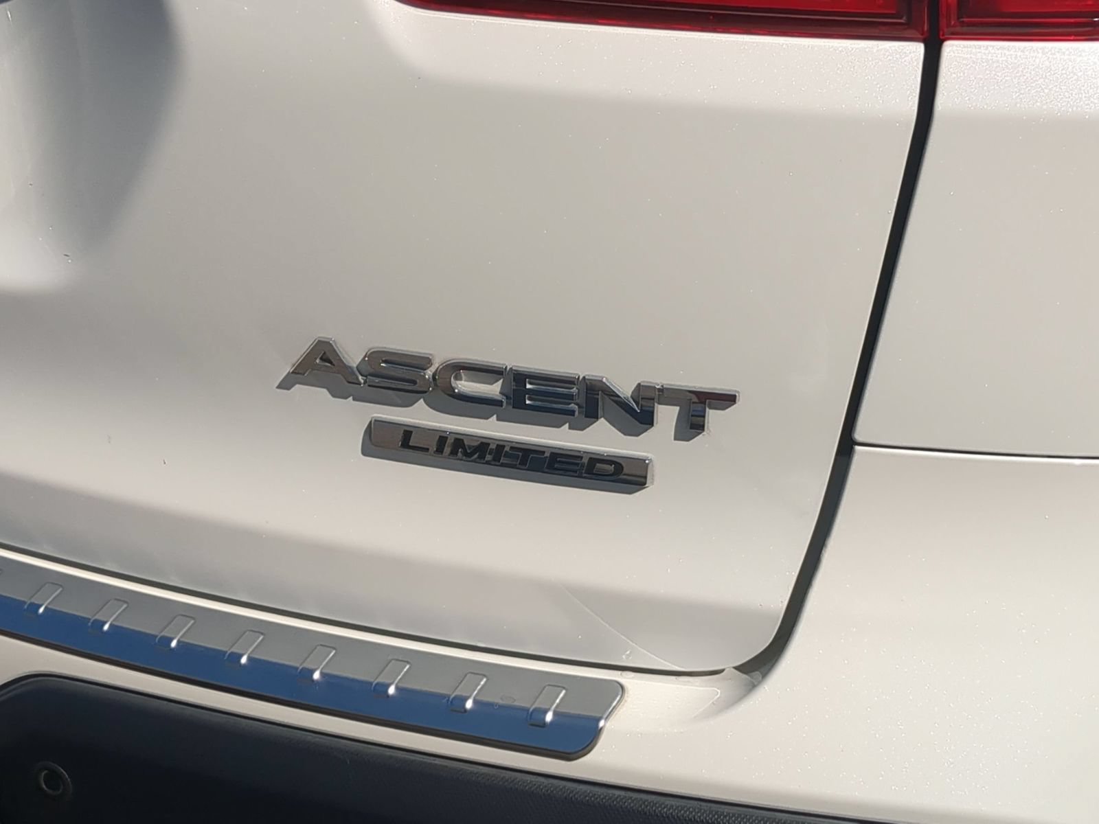 Used 2023 Subaru Ascent Limited w/ Technology Package AWD/4WD image 23