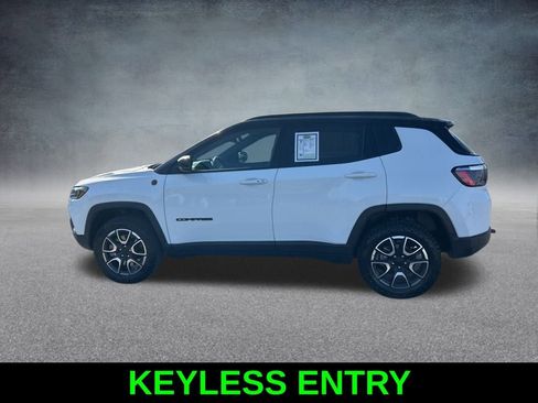 Certified 2024 Jeep Compass Trailhawk image 8