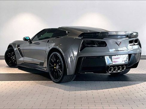Used 2015 Chevrolet Corvette Z06 w/ 2LZ Preferred Equipment Group image 3