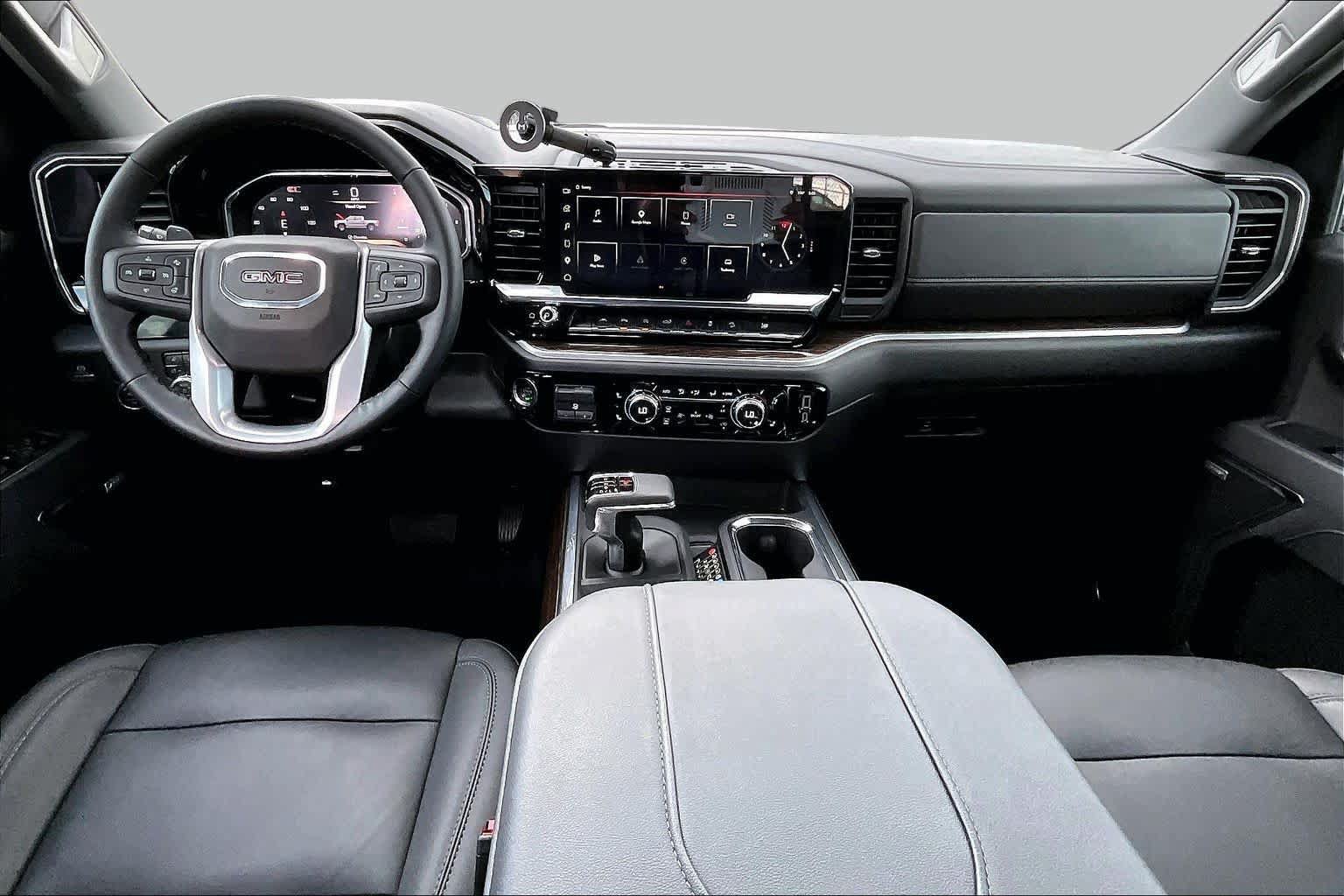 Used 2026 GMC Sierra 1500 Elevation w/ Elevation Premium Package AWD/4WD image 16
