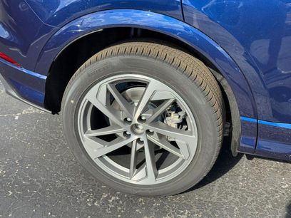 New 2025 Audi Q3 2.0T Premium