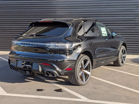 Certified 2026 Porsche Macan AWD/4WD image 7