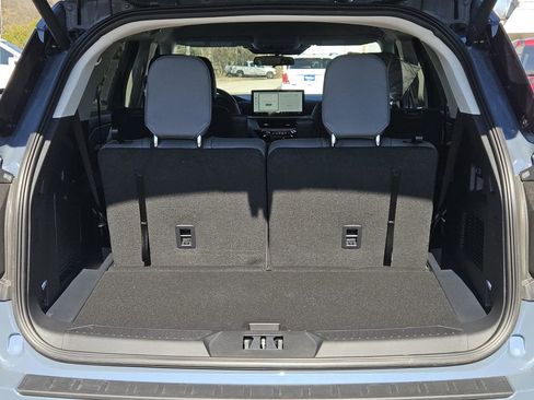 New 2026 Ford Explorer Active w/ Active Comfort Package image 11