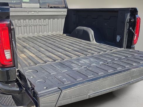 Used 2023 GMC Sierra 1500 Denali w/ Denali Reserve Package image 9