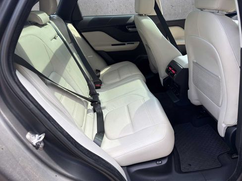Used 2018 Jaguar F-PACE Prestige AWD/4WD image 24