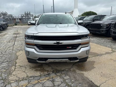 Used 2017 Chevrolet Silverado 1500 LT w/ All Star Edition AWD/4WD image 2