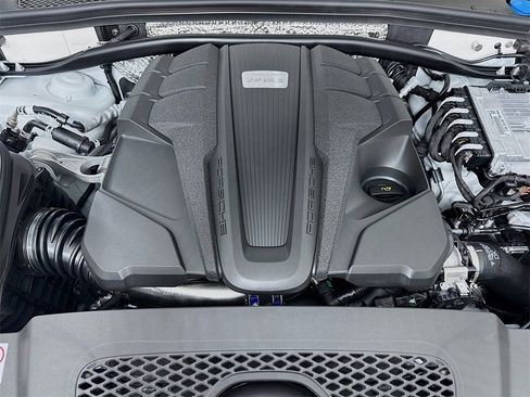 New 2026 Porsche Macan S image 35