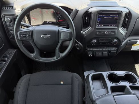 Used 2022 Chevrolet Silverado 1500 Custom Trail Boss AWD/4WD image 12