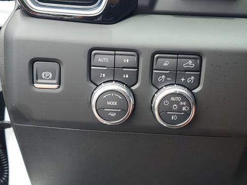 Used 2026 GMC Sierra 2500 Denali Ultimate AWD/4WD image 21