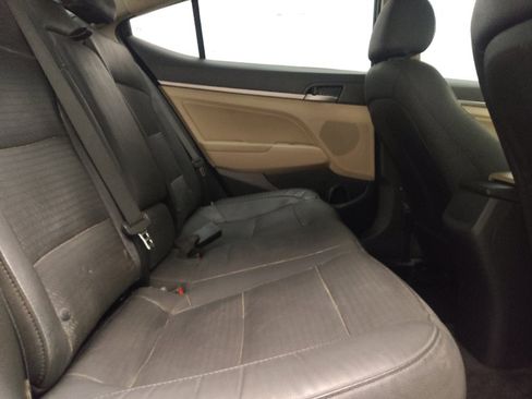 Used 2018 Hyundai Elantra Limited FWD image 19