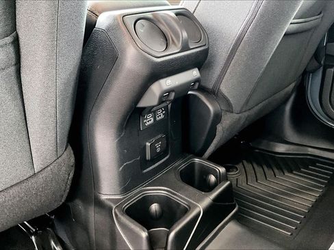 Used 2024 Jeep Wrangler Unlimited Sahara w/ Safety Group AWD/4WD image 33