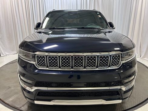 Used 2024 Jeep Grand Wagoneer Series III AWD/4WD image 28
