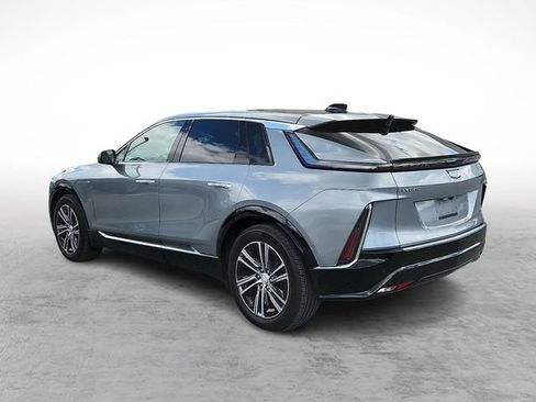Used 2024 Cadillac Lyriq Luxury w/ LPO, Floor Liner Package RWD image 6
