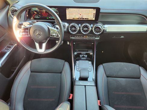 Used 2023 Mercedes-Benz EQB 300 300 image 27