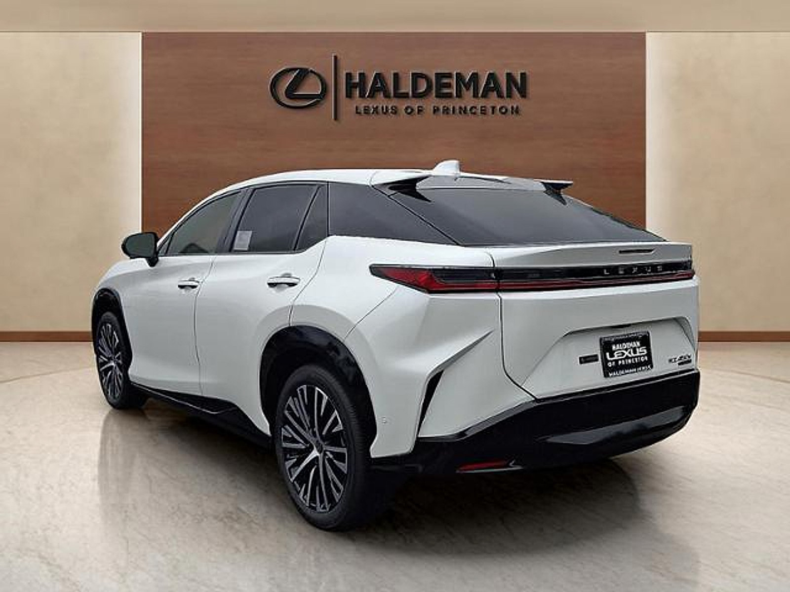 New 2026 Lexus RZ 450e AWD w/ Technology Package image 4