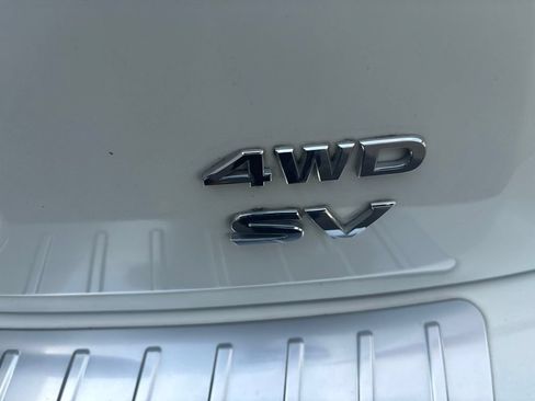 Used 2017 Nissan Pathfinder SV w/ SV Cold Weather Package AWD/4WD image 5