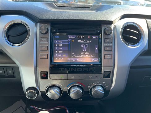 Used 2015 Toyota Tundra SR5 image 13