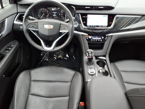 Certified 2024 Cadillac XT6 Premium Luxury w/ LPO, Floor Liner Package image 21