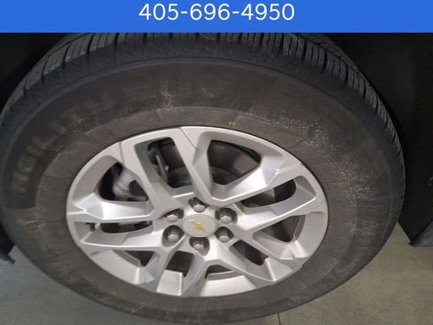 Used 2023 Chevrolet Traverse LS w/ Safety Package image 26