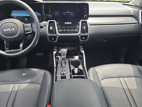 Certified 2023 Kia Sorento SX image 14