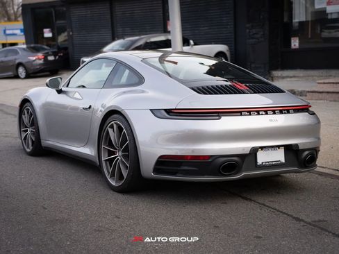 Used 2020 Porsche 911 Carrera S image 2