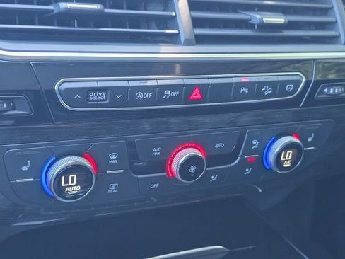 Used 2019 Audi Q7 3.0T Premium Plus AWD/4WD image 28