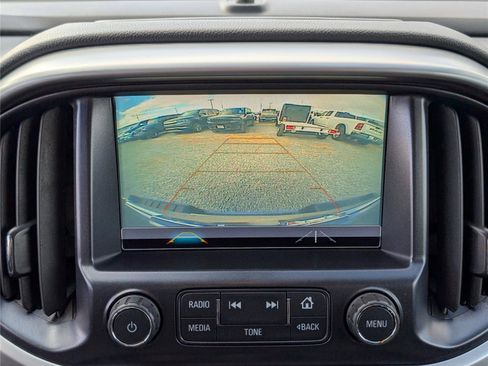 Used 2018 Chevrolet Colorado LT image 21